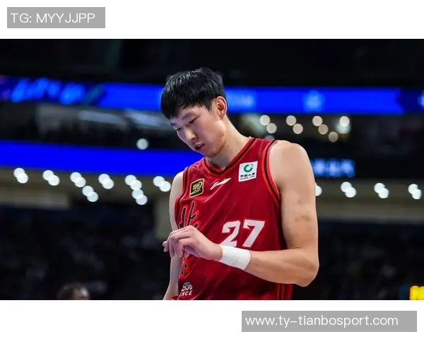 周琦上半场表现抢眼三投全中贡献6分2篮板2助攻并送出3记大帽